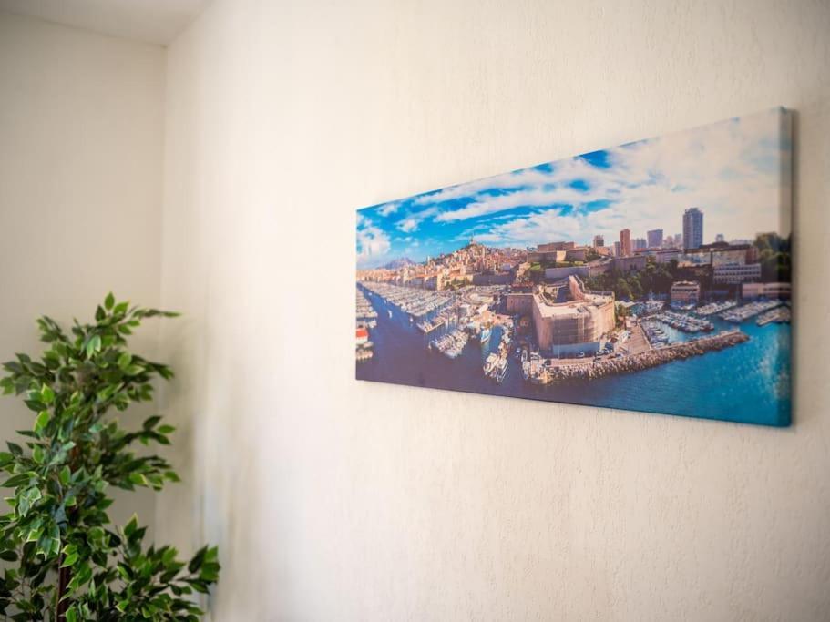 Appartement Tout Equipe A 5 Min De La Gare St Charles Marselha Exterior foto
