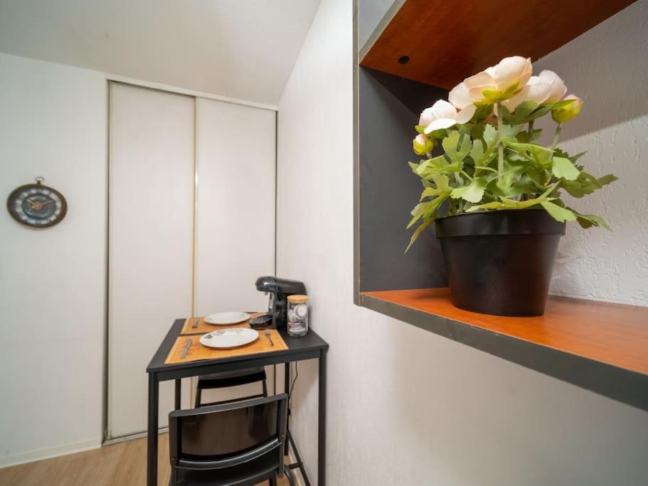 Appartement Tout Equipe A 5 Min De La Gare St Charles Marselha Exterior foto